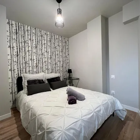 T2 Hyper Centre Appartement *